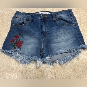 TINSELTOWN shorts beautiful rosé embroidered size 9/10